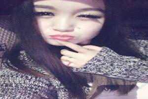 一颦一蹙什么意思